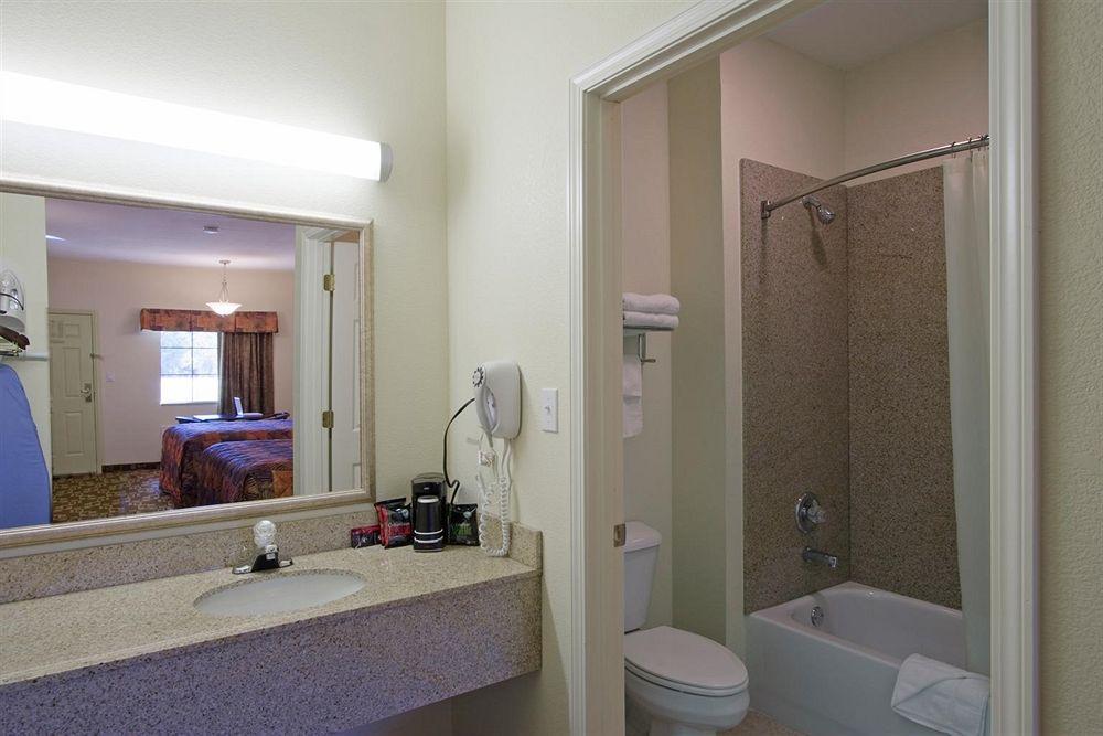 Americas Best Value Inn Byhalia Δωμάτιο φωτογραφία