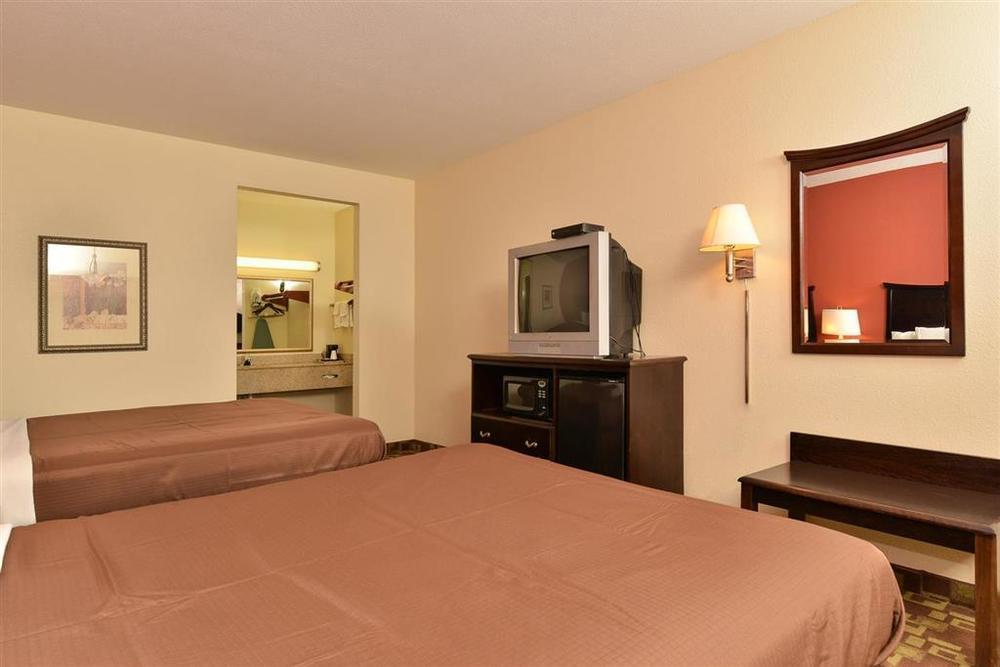 Americas Best Value Inn Byhalia Δωμάτιο φωτογραφία